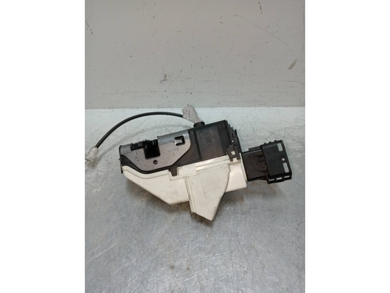 Recambio de motor cierre centralizado delantero derecho para peugeot 308 confort referencia OEM IAM A01456 1333507 3P