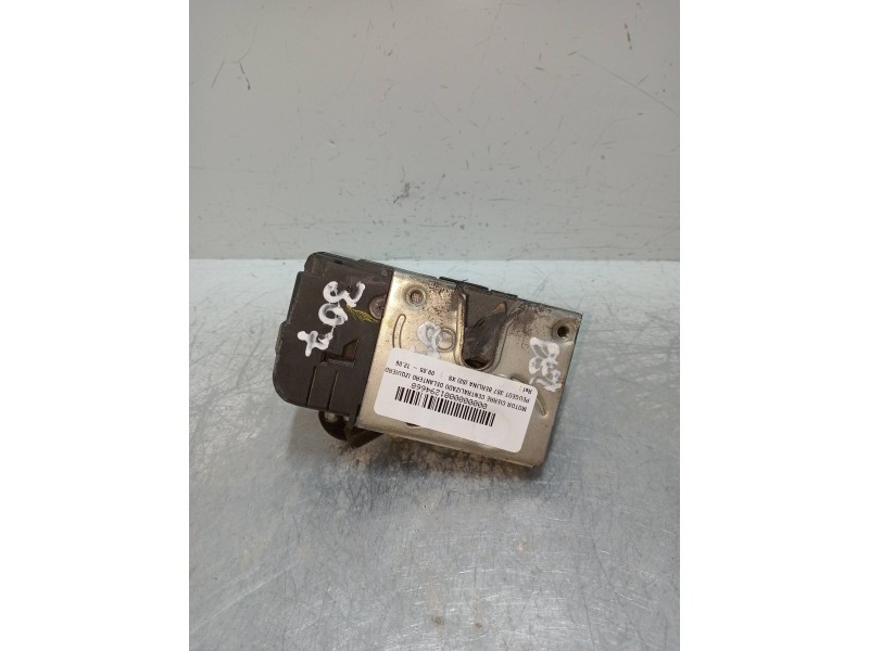 Recambio de motor cierre centralizado delantero izquierdo para peugeot 307 berlina (s2) xs referencia OEM IAM 23973158 3P 3P
