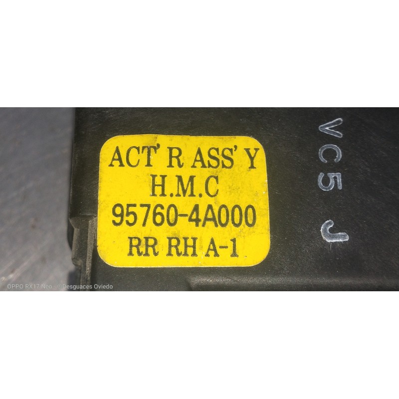 Recambio de motor cierre centralizado trasero derecho para hyundai h 1 2.5 turbodiesel referencia OEM IAM 957604A000  5P