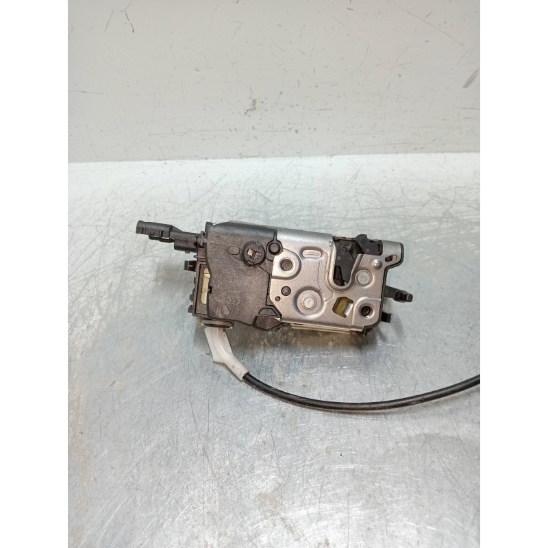 Recambio de motor cierre centralizado delantero derecho para peugeot 308 1.6 16v hdi fap referencia OEM IAM 567147 1325407 5P