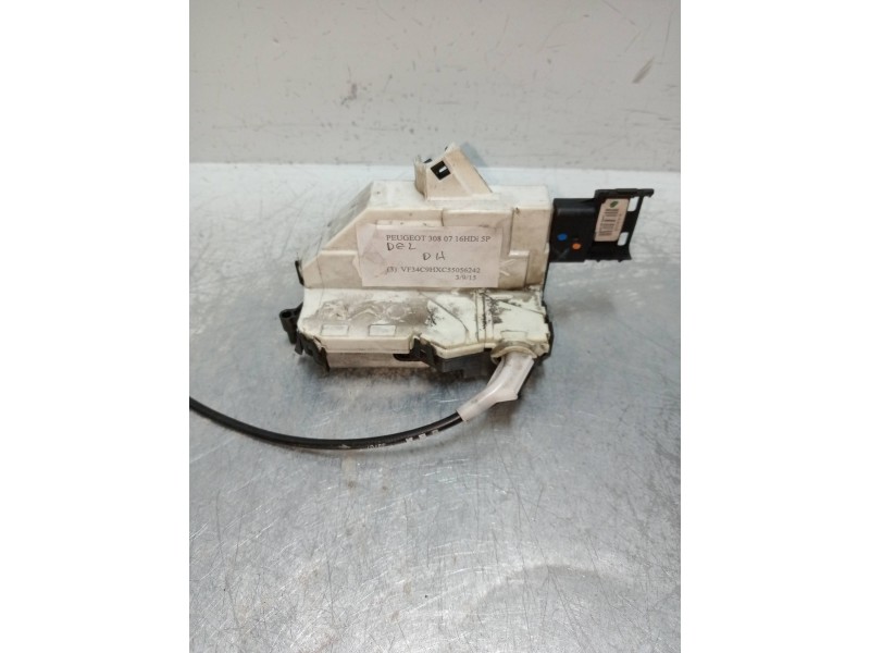 Recambio de motor cierre centralizado delantero derecho para peugeot 308 1.6 16v hdi fap referencia OEM IAM 567147 1325407 5P