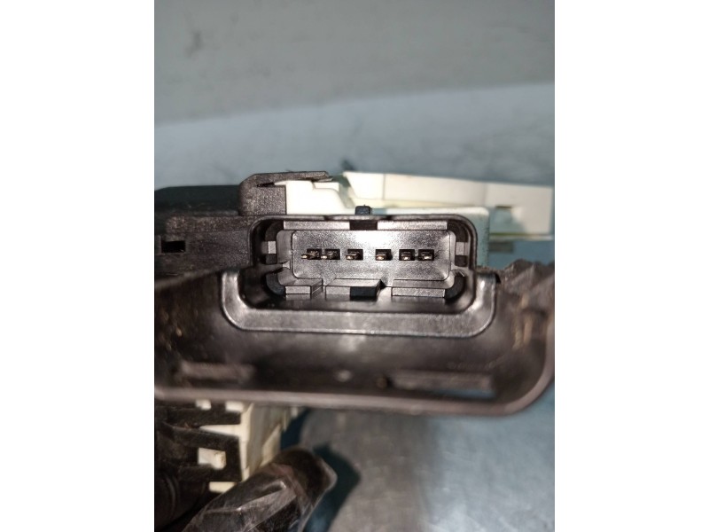 Recambio de motor cierre centralizado trasero izquierdo para peugeot 308 sw confort referencia OEM IAM   5PÑ