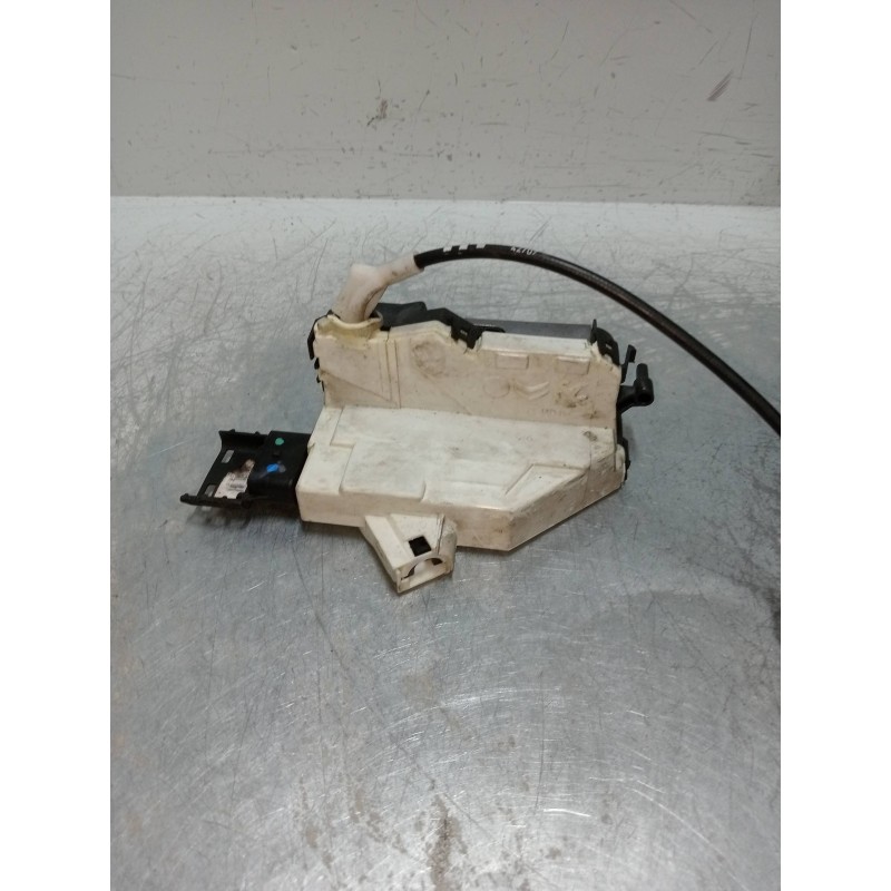 Recambio de motor cierre centralizado delantero derecho para peugeot 308 1.6 hdi fap cat (9hz / dv6ted4) referencia OEM IAM 5671