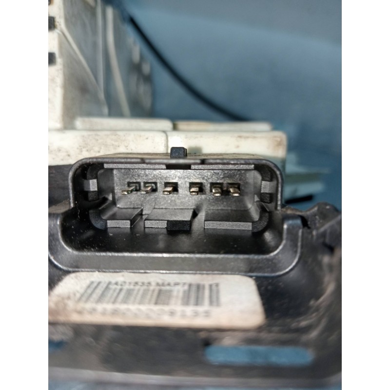 Recambio de motor cierre centralizado delantero derecho para peugeot 308 sw confort referencia OEM IAM 567147 A01545 5P