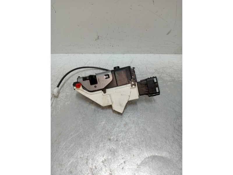 Recambio de motor cierre centralizado trasero derecho para peugeot 308 sw confort referencia OEM IAM   5P