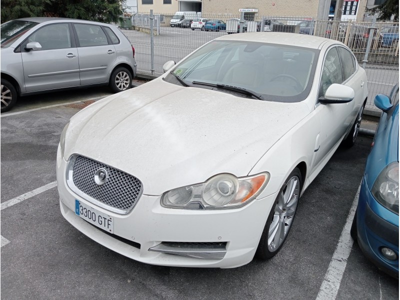 jaguar xf del año 2010