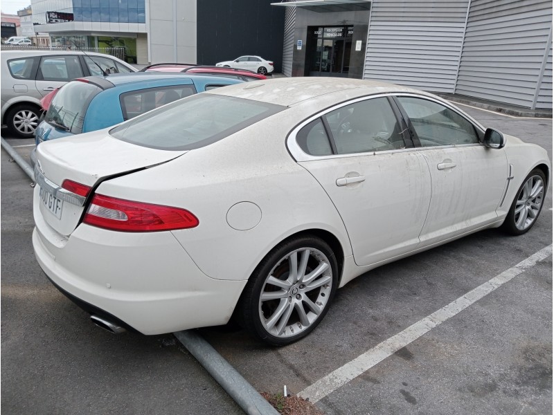 jaguar xf del año 2010