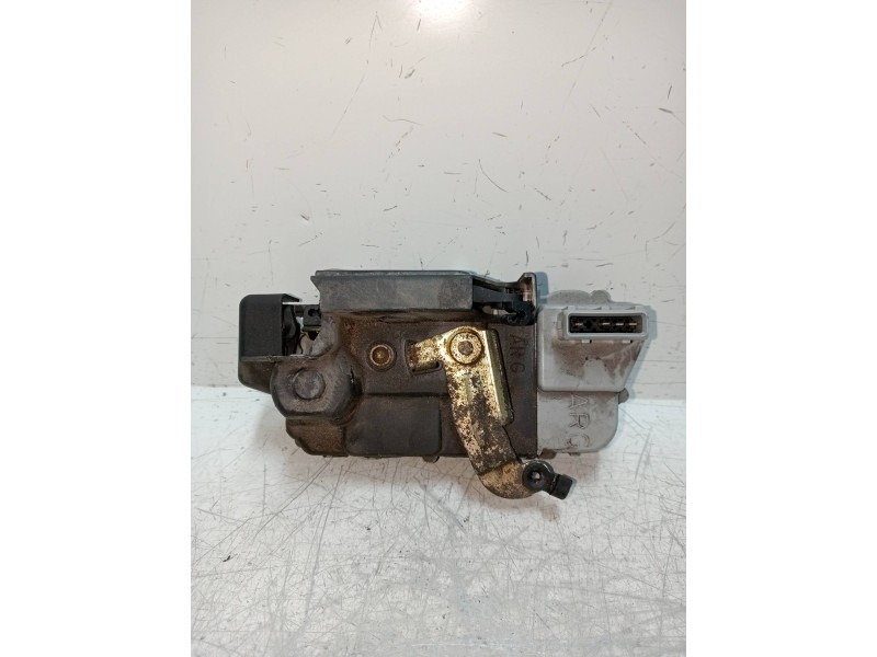 Recambio de motor cierre centralizado trasero izquierdo para peugeot 406 berlina (s1/s2) sv referencia OEM IAM   4P