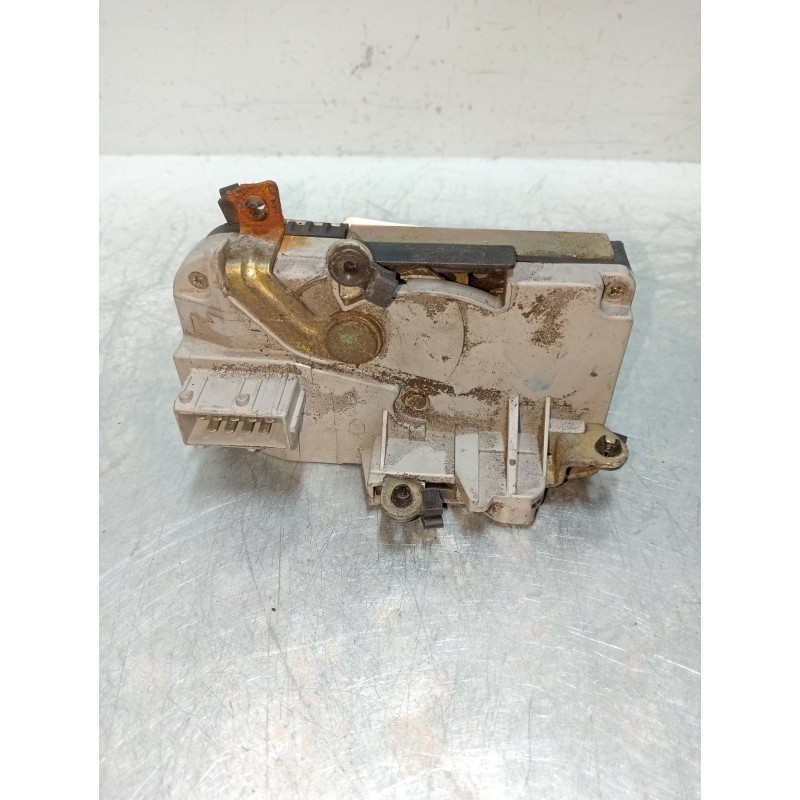 Recambio de motor cierre centralizado delantero izquierdo para peugeot 406 berlina (s1/s2) stdt referencia OEM IAM   4P