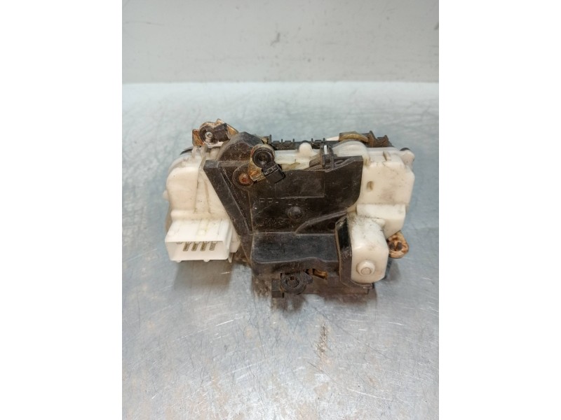 Recambio de motor cierre centralizado delantero izquierdo para peugeot 406 coupe (s1/s2) 2.2 hdi referencia OEM IAM   2P