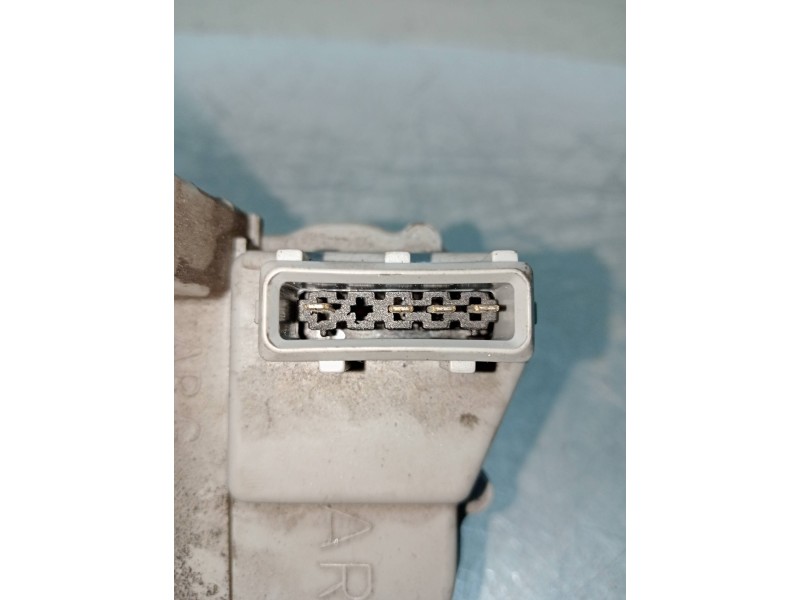 Recambio de motor cierre centralizado trasero izquierdo para peugeot 406 berlina (s1/s2) sldt referencia OEM IAM   4P