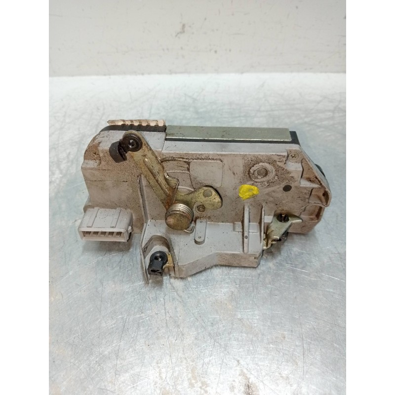 Recambio de motor cierre centralizado trasero izquierdo para peugeot 406 berlina (s1/s2) 2.0 hdi cat referencia OEM IAM   4P