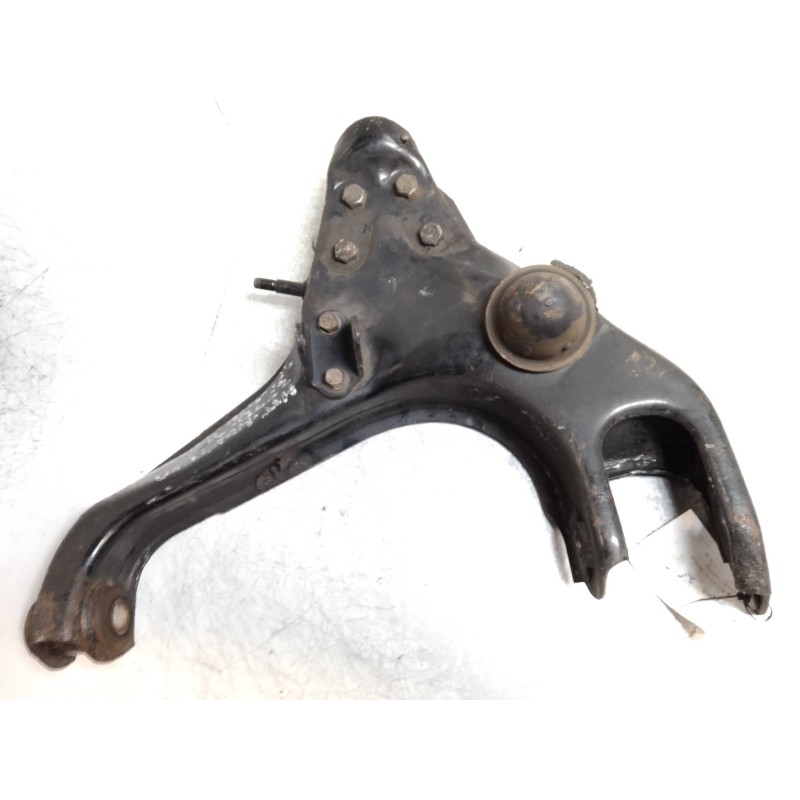 Recambio de brazo suspension inferior delantero derecho para mitsubishi montero (v20/v40) 2.5 turbodiesel referencia OEM IAM    Recambio de brazo suspension inferior delantero derecho para mitsubishi montero (v20/v40) 2.5 turbodiesel referencia OEM IAM