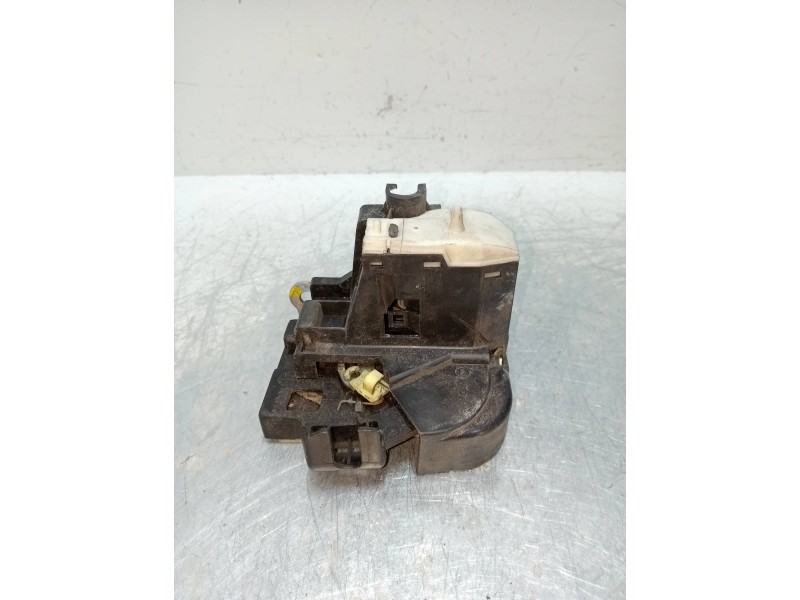 Recambio de motor cierre centralizado delantero derecho para renault clio ii fase ii (b/cb0) billabong referencia OEM IAM  3P 