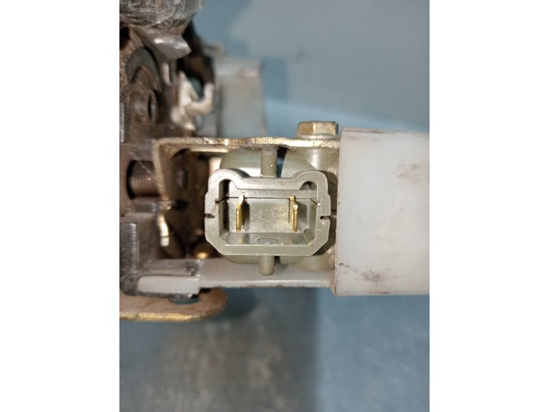 Recambio de motor cierre centralizado delantero derecho para renault clio ii fase i (b/cbo) 1.9 d referencia OEM IAM  5P 