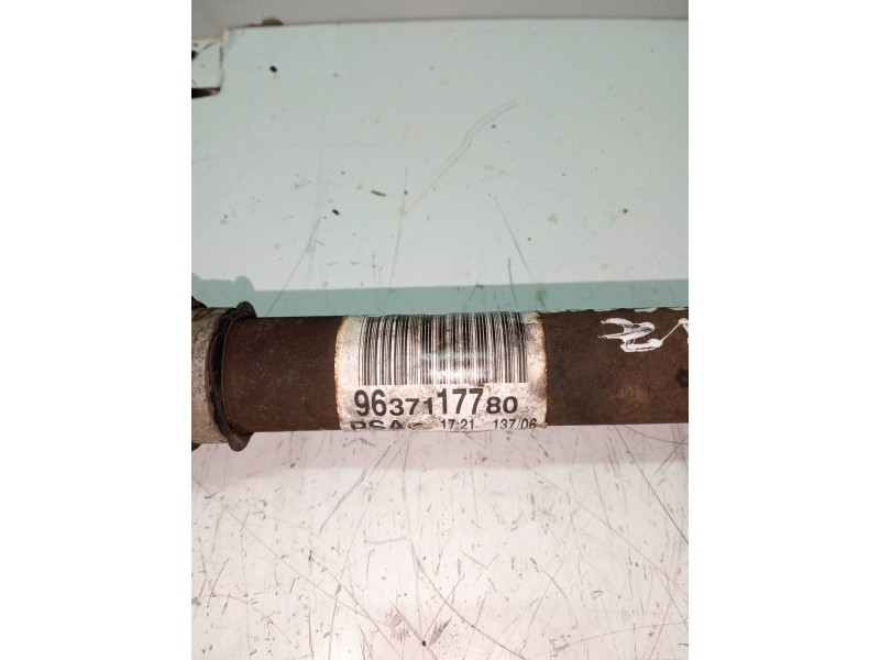 Recambio de transmision delantera izquierda para citroen c4 berlina collection referencia OEM IAM 9637117780  