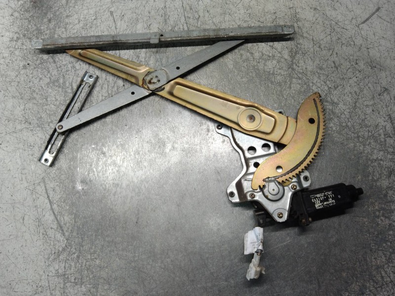 Recambio de elevalunas delantero izquierdo para daihatsu rocky 2.8 td referencia OEM IAM   3P