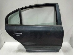 Recambio de puerta trasera derecha para skoda superb (3u4) referencia OEM IAM   