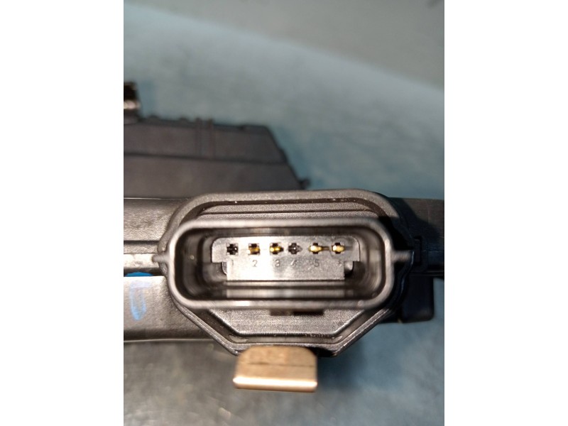 Recambio de motor cierre centralizado delantero derecho para renault captur referencia OEM IAM 805022764R 40627224  Recambio de motor cierre centralizado delantero derecho para renault captur referencia OEM IAM 805022764R 40627224