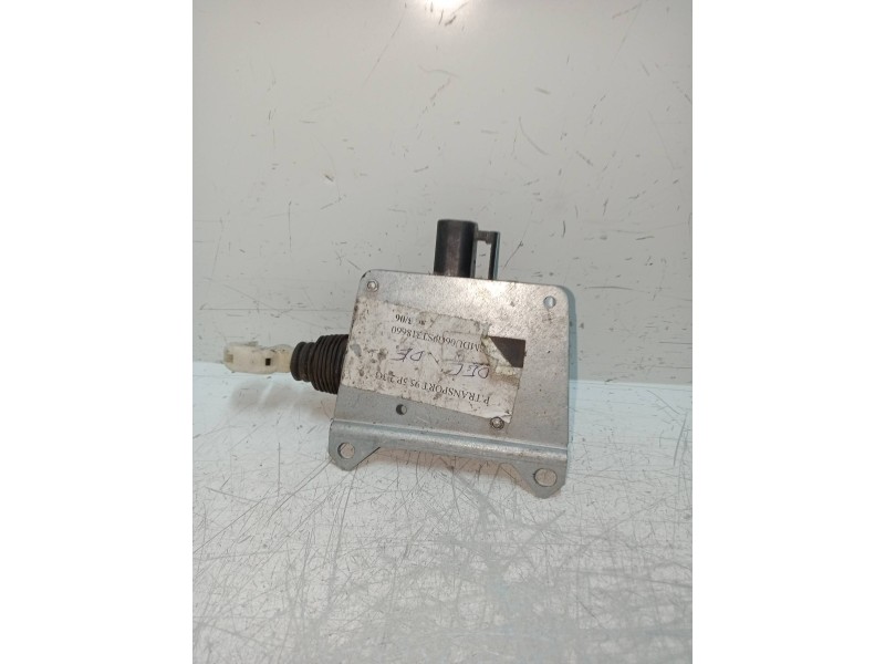 Recambio de motor cierre centralizado delantero derecho para opel pontiac trans sport 2.3 16v cat referencia OEM IAM   