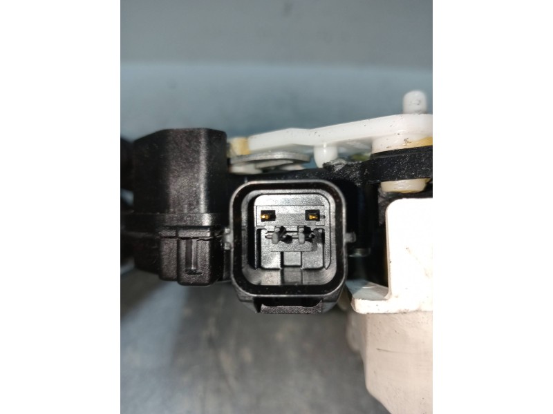 Recambio de motor cierre centralizado trasero derecho para peugeot 4007 business line referencia OEM IAM   5P