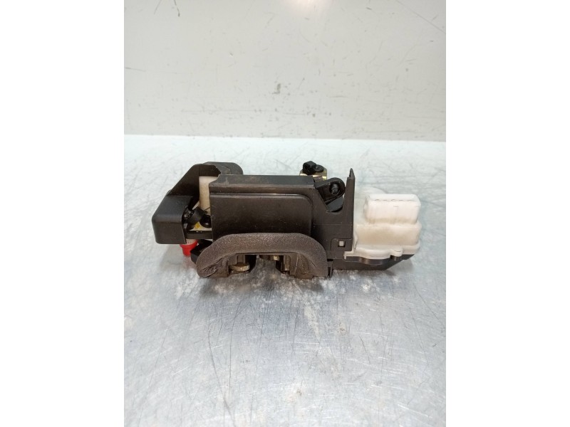 Recambio de motor cierre centralizado trasero derecho para peugeot 607 (s1) pack referencia OEM IAM   4P