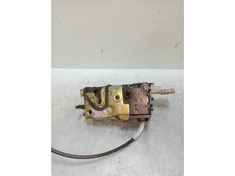 Recambio de motor cierre centralizado trasero izquierdo para peugeot 407 sw st sport pack referencia OEM IAM 9659854380  5P