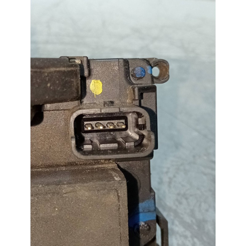 Recambio de motor cierre centralizado trasero derecho para renault clio iii authentique referencia OEM IAM   5P