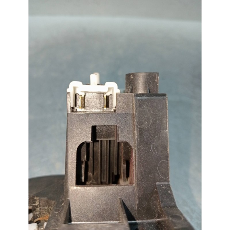 Recambio de motor cierre centralizado delantero derecho para renault clio ii fase ii (b/cb0) authentique referencia OEM IAM  5P 