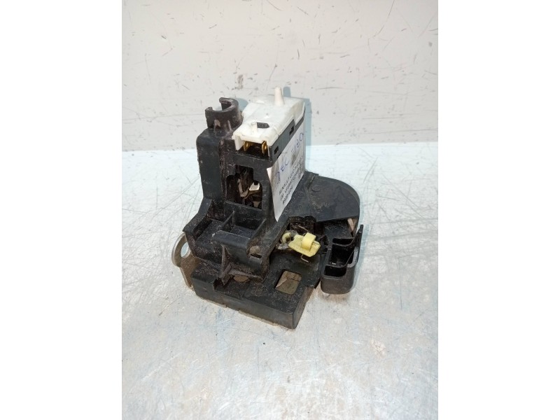 Recambio de motor cierre centralizado delantero izquierdo para renault clio ii fase ii (b/cb0) authentique referencia OEM IAM  5