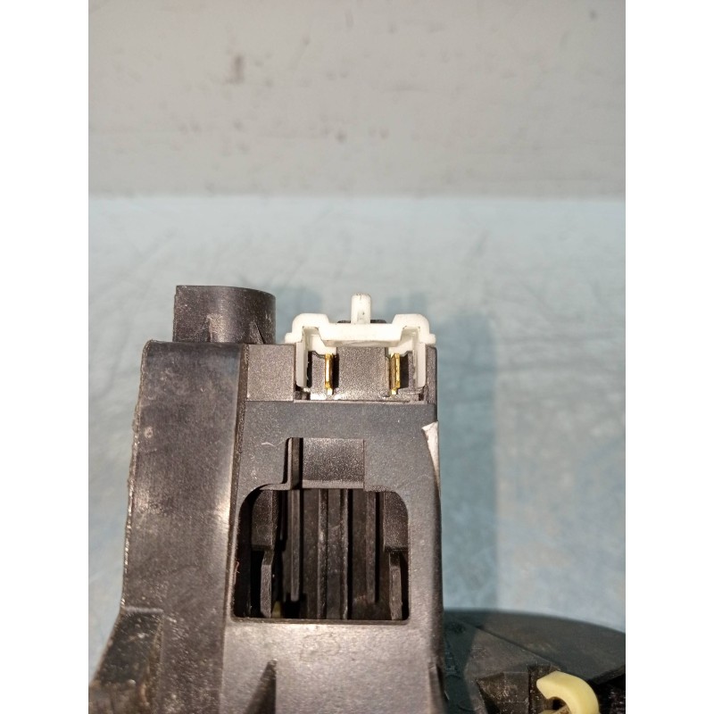 Recambio de motor cierre centralizado delantero izquierdo para renault clio ii fase ii (b/cb0) authentique referencia OEM IAM  5