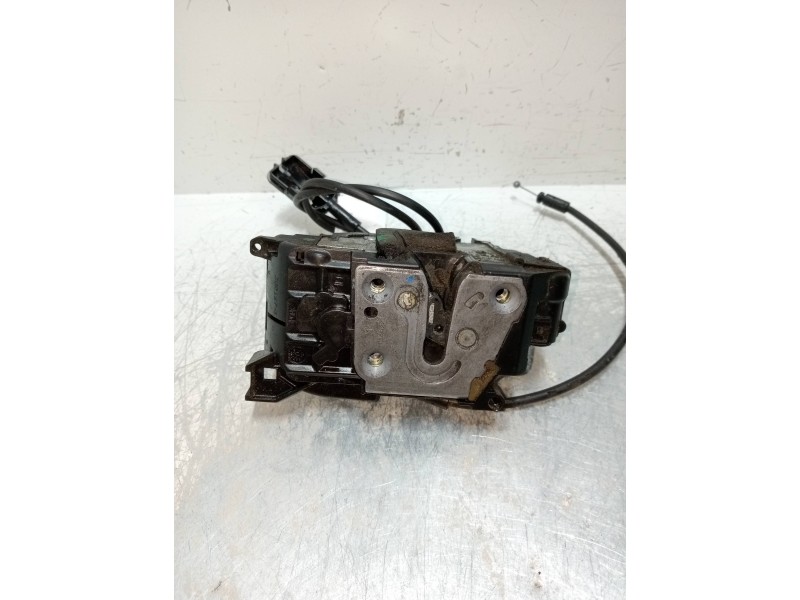 Recambio de motor cierre centralizado delantero derecho para renault clio iii dynamique referencia OEM IAM  3P 