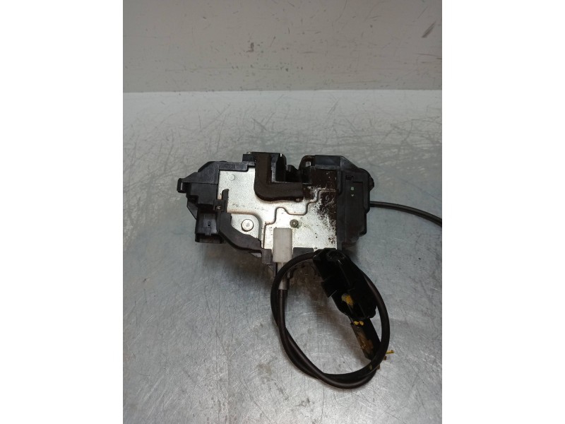 Recambio de motor cierre centralizado delantero izquierdo para renault clio iii confort dynamique referencia OEM IAM  5P 