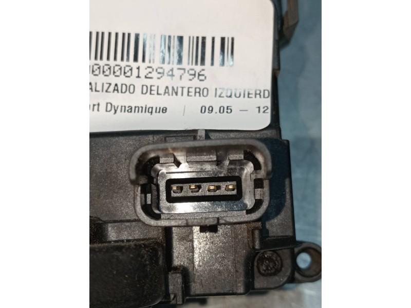 Recambio de motor cierre centralizado delantero izquierdo para renault clio iii confort dynamique referencia OEM IAM  5P 