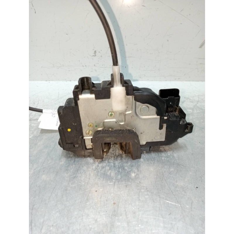 Recambio de motor cierre centralizado delantero izquierdo para renault clio iii 1.4 16v referencia OEM IAM  5P 