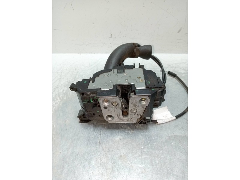 Recambio de motor cierre centralizado delantero derecho para renault megane iii coupe renault sport referencia OEM IAM   3P