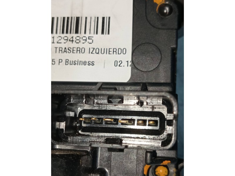 Recambio de motor cierre centralizado trasero izquierdo para renault megane iii berlina 5 p business referencia OEM IAM   5P