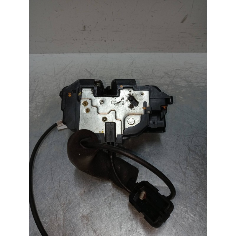 Recambio de motor cierre centralizado trasero derecho para renault megane iii berlina 5 p bose edition referencia OEM IAM   5P