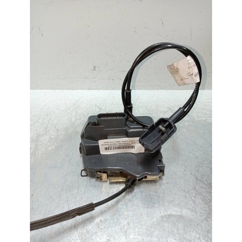 Recambio de motor cierre centralizado trasero derecho para renault scenic ii 1.9 dci diesel referencia OEM IAM 2102050700  5P