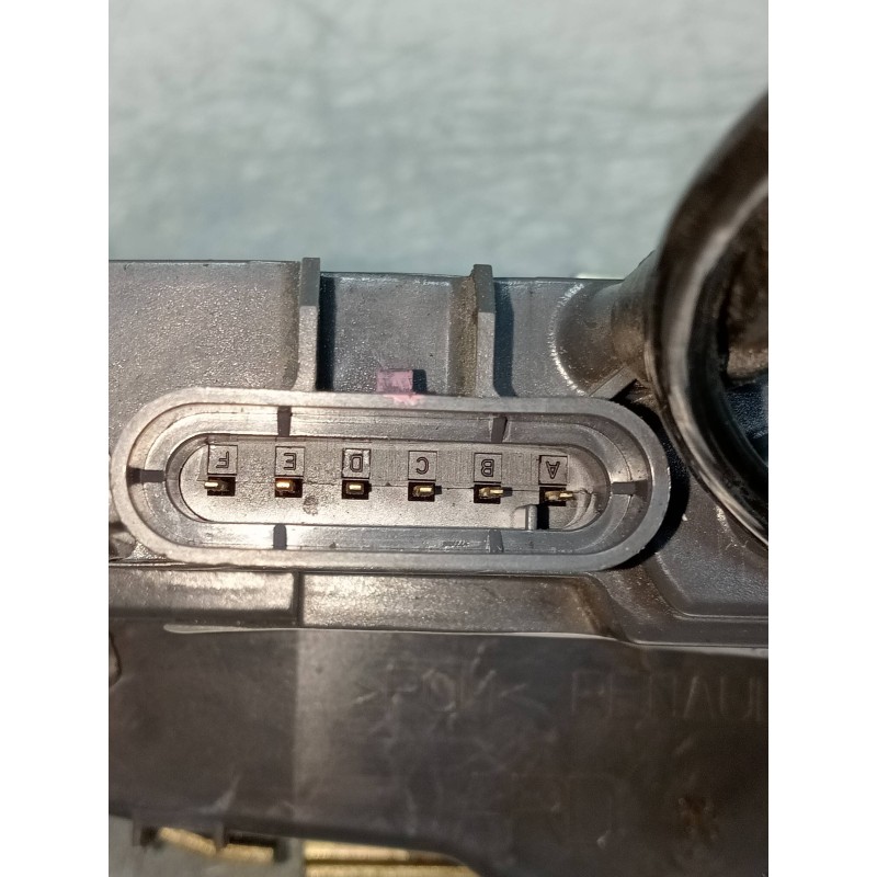 Recambio de motor cierre centralizado trasero derecho para renault scenic ii 1.9 dci diesel referencia OEM IAM 2102050700  5P