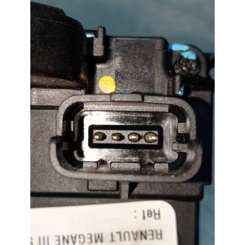 Recambio de motor cierre centralizado delantero derecho para renault megane iii coupe referencia OEM IAM 805020003R  5P