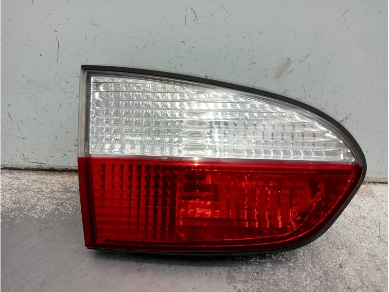 Recambio de piloto trasero izquierdo interior para hyundai h 1 2.5 turbodiesel referencia OEM IAM   