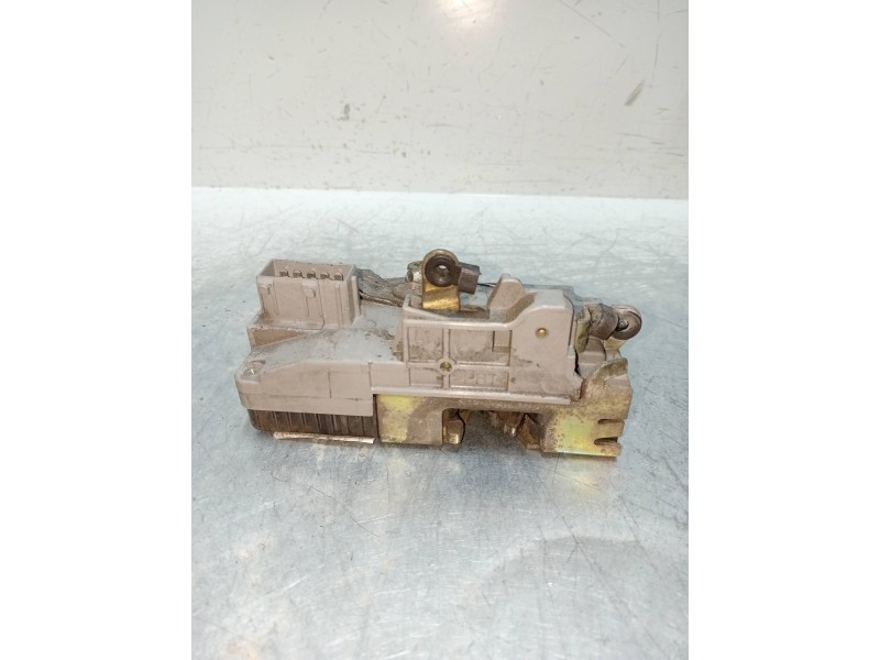 Recambio de motor cierre centralizado delantero izquierdo para peugeot 406 berlina (s1/s2) stdt referencia OEM IAM   4P