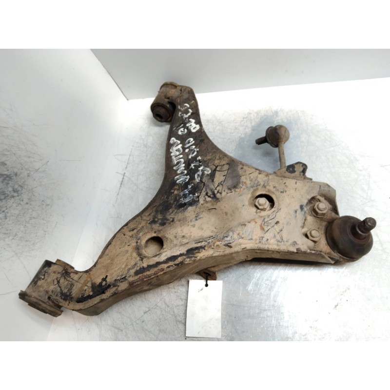 Recambio de brazo suspension inferior delantero izquierdo para mitsubishi montero (v80/v90) 3.2 di-d cat referencia OEM IAM   