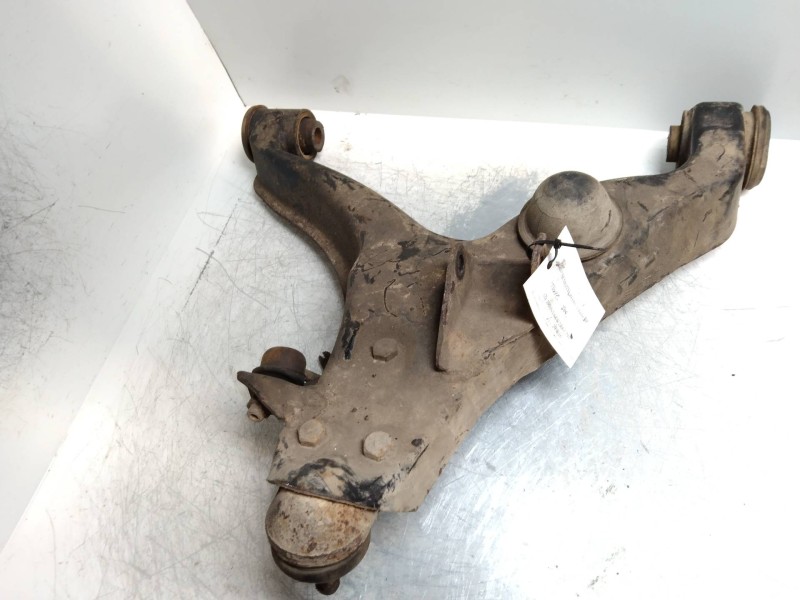 Recambio de brazo suspension inferior delantero izquierdo para mitsubishi montero (v80/v90) 3.2 di-d cat referencia OEM IAM   