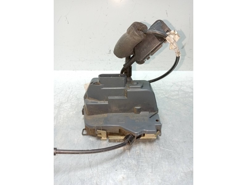 Recambio de motor cierre centralizado trasero derecho para renault vel satis (bj0) 3.0 v6 dci turbodiesel cat referencia OEM IAM