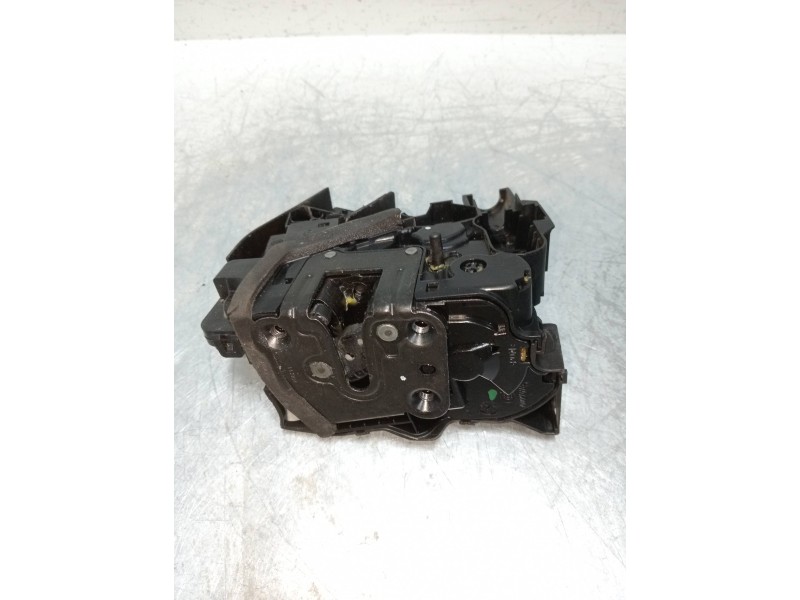 Recambio de motor cierre centralizado trasero izquierdo para renault talisman intens referencia OEM IAM 16943028 825032679R 4P