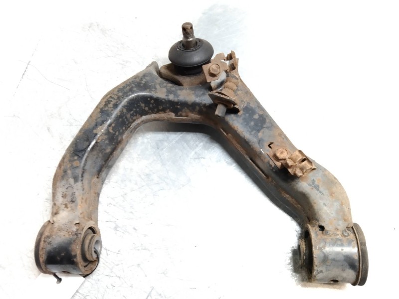 Recambio de brazo suspension superior delantero derecho para mitsubishi montero (v60/v70) 3.2 di-d boss (3-ptas.) referencia OEM
