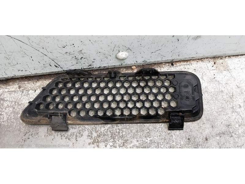 Recambio de rejilla delantera para renault scenic rx4 (ja0) 1.9 dci referencia OEM IAM 7700428467D  DERECHA