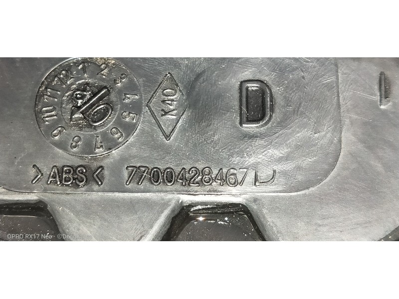 Recambio de rejilla delantera para renault scenic rx4 (ja0) 1.9 dci referencia OEM IAM 7700428467D  DERECHA